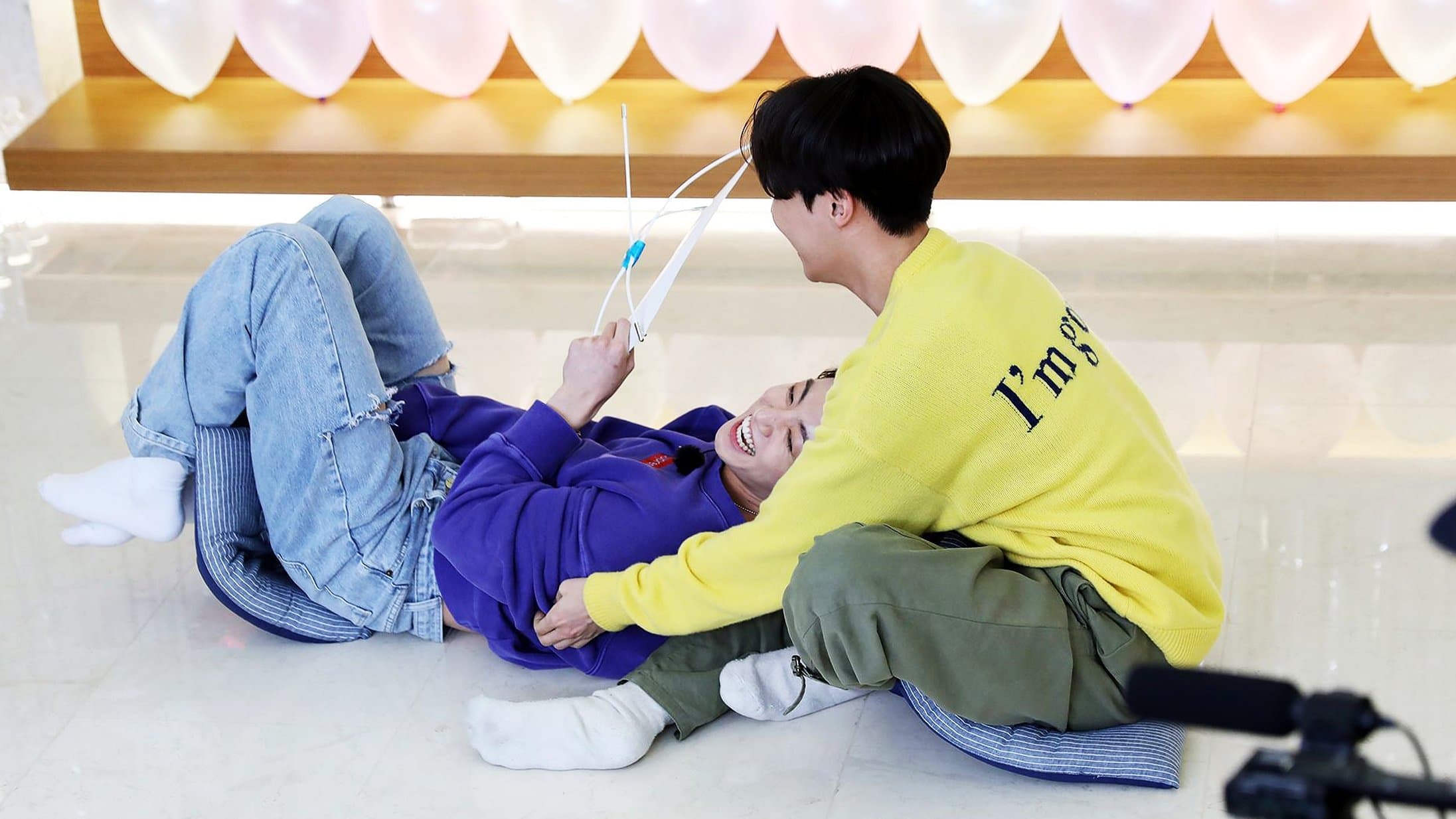 undefined 스틸 이미지