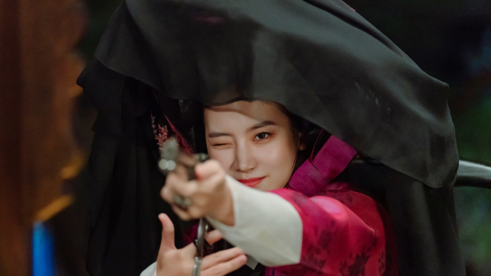 undefined 스틸 이미지