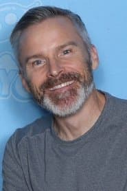 Roger Craig Smith 이미지