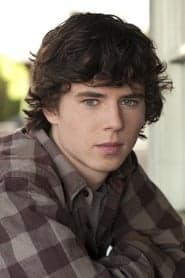 Charlie McDermott 이미지