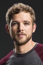 Max Thieriot 이미지