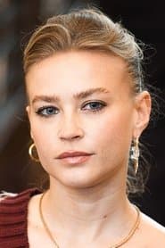 Jeanne Goursaud 이미지