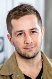 Michael Angarano 이미지