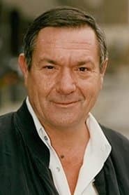 Michael Elphick 이미지